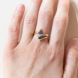 Anello vintage in oro 18K con zaffiri e diamante, anni ‘70