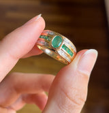 Anello a fascia vintage in oro 14K con smeraldi e diamanti, anni '60