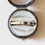 Mezzo eternity vintage in oro 18K con zaffiri e diamanti (0.30ctw ca.), anni ‘60/‘70