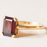 Anello vintage in oro 18K con granato, anni ‘50