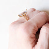 Anello vintage in oro giallo 18K con acquamarina (0.65ct ca.), anni ‘70/‘80