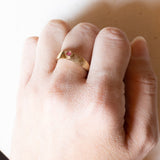 Anello a fascia in oro 9K con rubino, anni ‘50/‘60