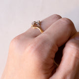 Anello vintage in oro 18K e argento con diamanti e pietra bianca, anni ‘50