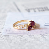 Anello vintage in oro 18K con diamanti (0.16ctw ca.) e rubini, anni ‘70