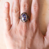 Anello vintage in stile antico in oro 18K e argento con zaffiro e rubini
