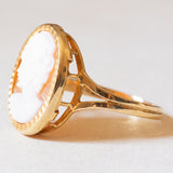 Anello vintage in oro giallo 18K con cammeo su conchiglia, anni ‘50/‘60