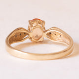 Anello vintage in oro giallo e in oro bianco 9K con zaffiro arancione (0.80ct ca.) e diamanti, anni ‘70