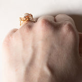 Anello vintage in oro 18K con cammeo su conchiglia, anni ‘60