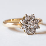 Anello vintage a margherita in oro 18K con diamanti (0.40ctw ca.), anni ‘60