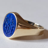 Anello antico da sigillo in oro 14K con lapislazzuli inciso, anni ‘30