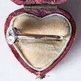 Solitario antico in oro 18K con diamante di taglio vecchia Europa (0.90ct ca.), anni ‘30/‘40