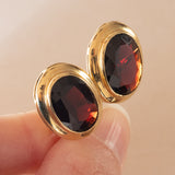 Orecchini vintage in oro giallo 18K con granati, anni ‘70