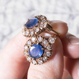 Orecchini vintage in oro 18K con zaffiri (3.80ctw ca.) e diamanti (2.60ctw ca.), anni ‘70