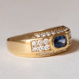 Anello vintage in oro 18K con topazio blu e diamanti (0.56ctw ca.), anni ‘70/‘80