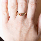 Anello a fascia in oro 9K con rubino, anni ‘50/‘60