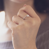 Solitario in oro bianco 18K con diamante di taglio vecchio di 0.55ct ca.
