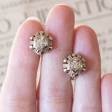 Orecchini antichi in oro bianco 18K con diamanti (0.20ctw ca.), anni ‘30/‘40