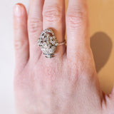 Anello vintage a forma di cestino di fiori in oro 18K, diamanti bianchi, diamanti fancy gialli e zaffiri, anni ‘60