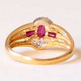 Anello vintage in oro giallo 18K e in oro bianco 18K con rubini e diamanti (0.18ctw ca.), anni ‘70