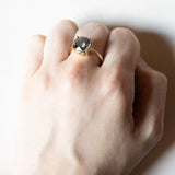 🌙 Anello moderno in oro 9K con topazio mistico