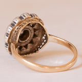 Anello vintage in stile antico a margherita in oro giallo 18K e argento con diamanti (centrale 0.40ct ca.), anni '60
