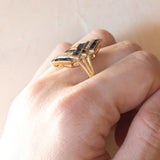 Anello vintage in oro 18K con zaffiri e diamanti