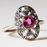 Anello antico in oro 14K e argento con rubino e diamanti di taglio rosetta, anni ‘30/‘40