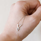 Collana moderna in oro 9K con diamanti