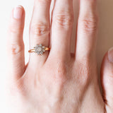 Anello vintage a margherita in oro 18K con diamanti (0.40ctw ca.), anni ‘60