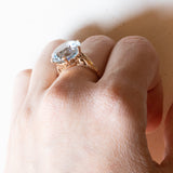 Anello vintage da cocktail in oro 18K con spinello azzurro, anni ‘60/‘70
