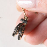 Orecchini antichi pendenti in oro giallo 18K e argento con diamanti di taglio rosetta, primi del ‘900