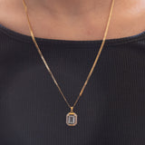 Collana vintage in oro 14K con spinello azzurro sintetico, anni ‘70/‘80