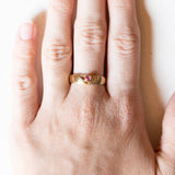 Anello a fascia in oro 9K con rubino, anni ‘50/‘60