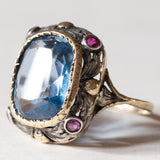 Anello vintage in stile antico in oro 18K e argento con zaffiro e rubini