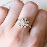 Vintage 14K gold daisy ring with brilliant cut diamonds (approx. 1ctw), 1960s / 1970s