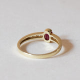 Vintage 14K gold ring with ruby (0.20ct approx.) And diamonds (0.15ctw approx.), 1970s