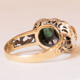 Anello vintage in stile antico in oro giallo 18K e argento con smeraldi (0.80ctw ca.) e diamanti (0.36ctw ca.), anni '60