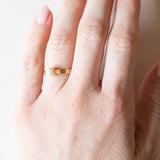 Anello vintage in oro giallo 18K con perla bianca, anni ‘40/‘50