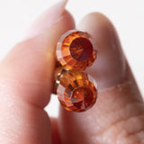 Orecchini vintage pendenti in oro giallo 18K con zaffiri arancioni, anni '70/'80