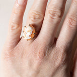 Anello vintage in oro 18K con cammeo su conchiglia, anni ‘60