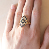 Anello vintage in oro 18K con zaffiri e diamanti