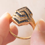 Anello vintage in oro 18K con zaffiri e diamanti