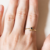 Anello contrarier vintage in oro 14K con zaffiro e diamante, anni ‘50/‘60