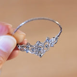 Collana vintage in oro bianco 14K con diamanti (0.80ctw ca.) e zaffiri, anni ‘60