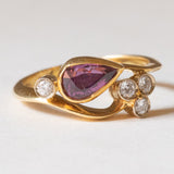 Anello vintage in oro giallo 18K con rubino (0.90ct ca.) e diamanti (0.20ctw ca.), anni ‘70/‘80