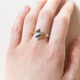 Anello vintage in oro 18K con zaffiri e diamante, anni ‘70