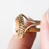 🍂 Anello vintage in oro 18K con cammeo su conchiglia, anni ‘50/‘60