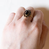 Anello vintage a margherita in oro 8K con granati, anni ‘60