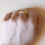 Vintage 18K gold band ring with blue topaz, 60s / 70s