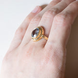 Anello vintage in oro 14K con spinello sintetico azzurro, anni ‘60/‘70